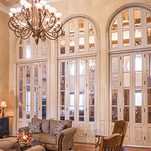 Neuenschwander Soft Maple Bifold Beveled Glass Interior Doors Hinge Side